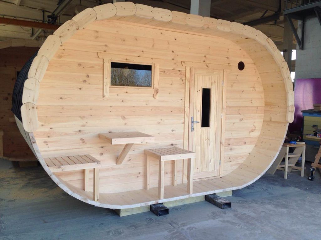 Oval sauna